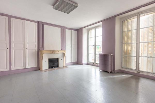 Immeuble Vierzon 20 pièces 288 m2