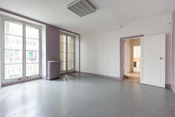 Immeuble Vierzon 20 pièces 288 m2