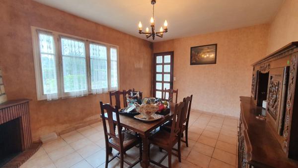 Villa en vente avec 3 chambres à Hagetmau avec SN AGENCE TACHON Villa en vente avec 3 chambres à Hagetmau avec SN AGENCE TACHON