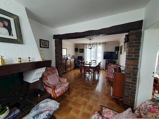Villa en vente avec 3 chambres à Hagetmau avec SN AGENCE TACHON Villa en vente avec 3 chambres à Hagetmau avec SN AGENCE TACHON