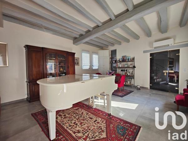 Maison 10 pièces de 290 m² à Linas (91310)