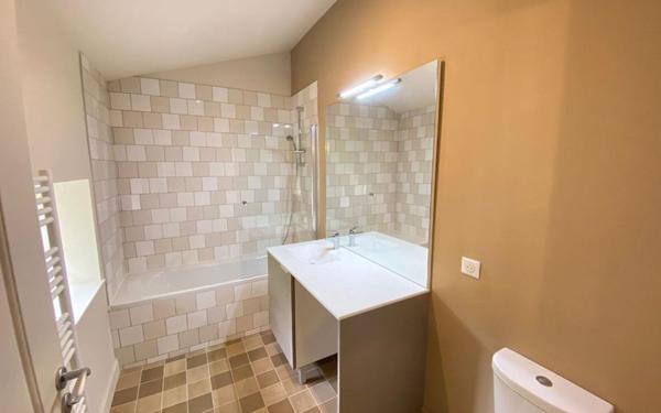 Maison à louer    4 pièces •  Talence