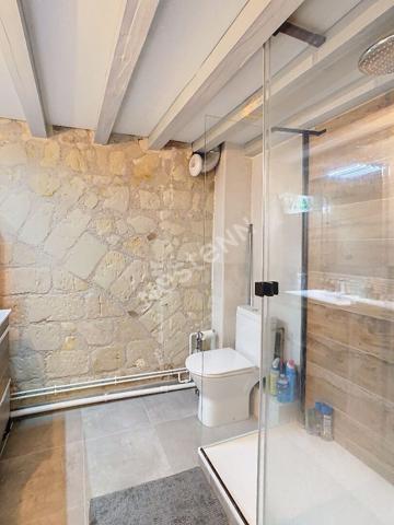 T1 BIS - MEUBLÉ - VIEUX TOURS - 29.57 m2