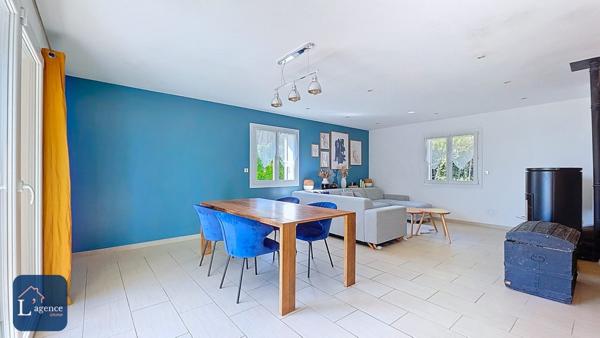 Villa T6 277m² rénovée avec piscine, sous-sol, vue dégagée – Parcelle de 1 180 m² en impasse