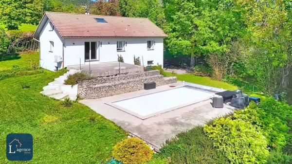 Villa T6 277m² rénovée avec piscine, sous-sol, vue dégagée – Parcelle de 1 180 m² en impasse