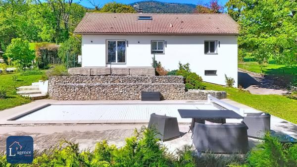 Villa T6 277m² rénovée avec piscine, sous-sol, vue dégagée – Parcelle de 1 180 m² en impasse