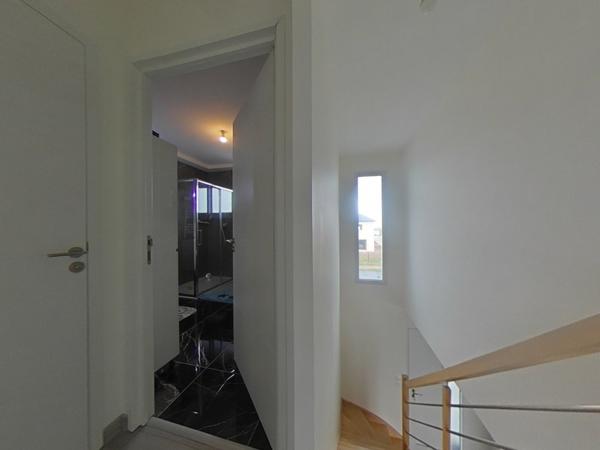 MAISON 113 M² AVEC 4 CHAMBRES / VIE DE PLAIN PIED