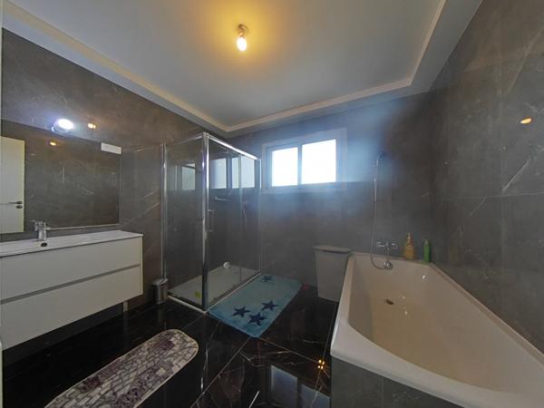 MAISON 113 M² AVEC 4 CHAMBRES / VIE DE PLAIN PIED