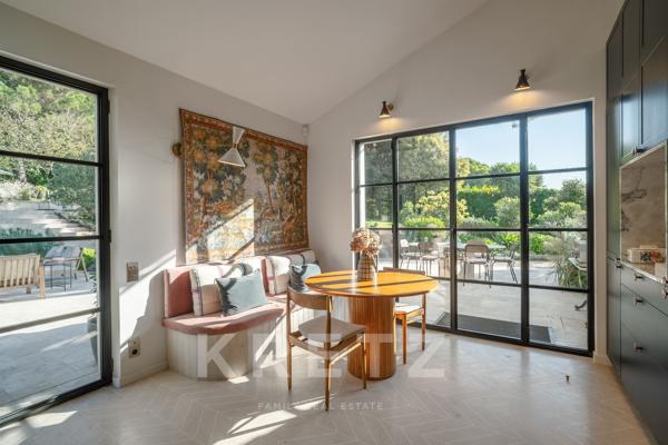 Bordeaux rive droite — Domaine d'exception, 580m² de bâtis, Parc Signature 8850m² & Piscine Bali