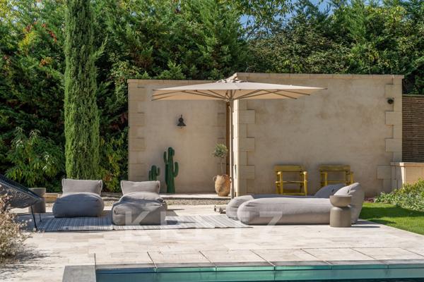 Bordeaux rive droite — Domaine d'exception, 580m² de bâtis, Parc Signature 8850m² & Piscine Bali