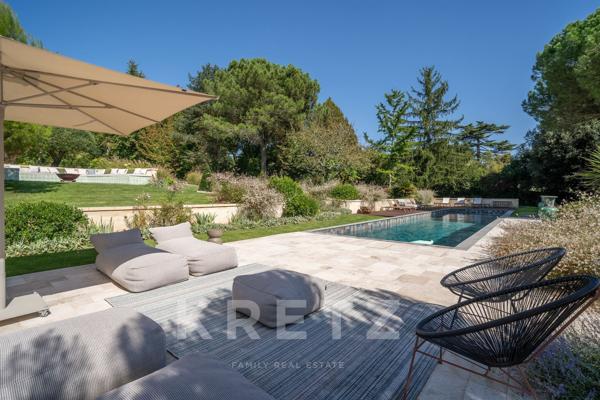 Bordeaux rive droite — Domaine d'exception, 580m² de bâtis, Parc Signature 8850m² & Piscine Bali