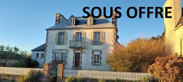 Plougasnou (29630) Plougasnou coeur du bourg, belle maison 1920 sur 1000 m2 de terrain clos.