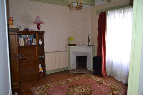 Plougasnou (29630) Plougasnou coeur du bourg, belle maison 1920 sur 1000 m2 de terrain clos.