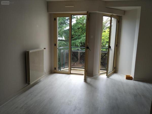 Appartement à louer à Vitré en Ille-et-Vilaine (35500), ref : 131/559   
Jardin du parc