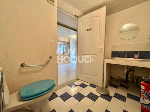 Local commercial de 53 m2 situé au centre ville d'Aire sur l'Adour