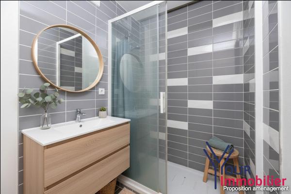 NOUVEAUTE A DECOUVRIR SANS TARDER –  T2 DE 48 m² À DECINES CENTRE- PROXIMITE TRAM