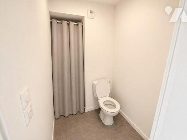 A VENDRE Appartement T2 récent avec terrasse et stationnement – Vannes Ouest