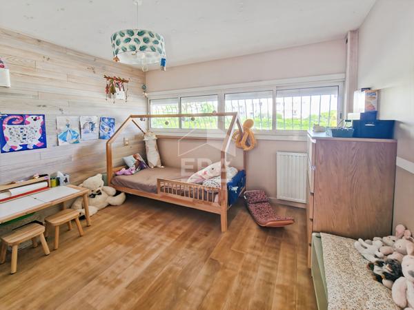 APPARTEMENT 3 PIECES AVEC PARKING