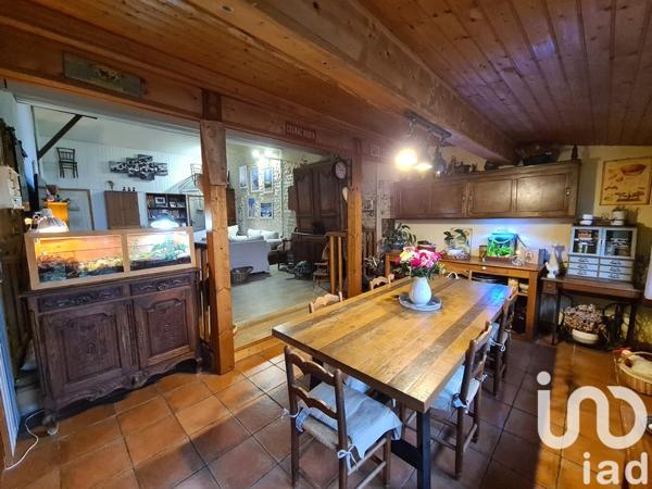 Apartment for sale 5 rooms 131 m² Saint-Jean-d'Angély