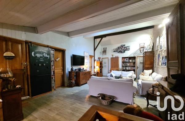 Apartment for sale 5 rooms 131 m² Saint-Jean-d'Angély