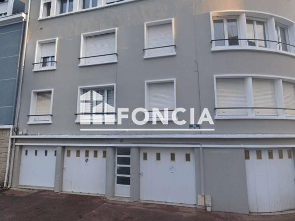 Location Parking 10 m² - 55 RUE LAZARE CARNOT Lorient 56100