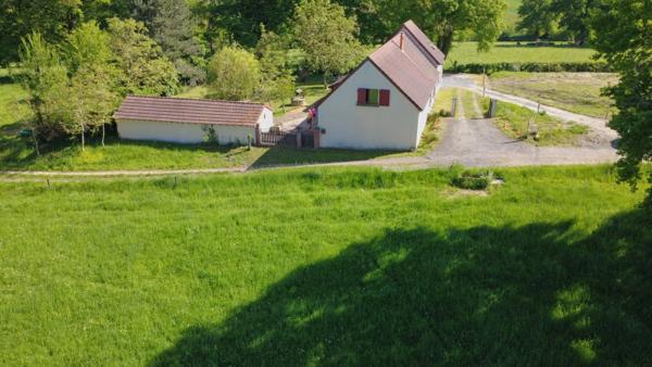 Maison à vendre 6 pièces MONTCOMBROUX LES MINES (03)