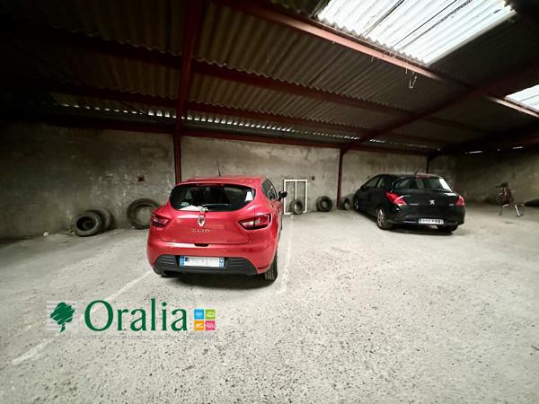 Parking · Location Bordeaux (33800)