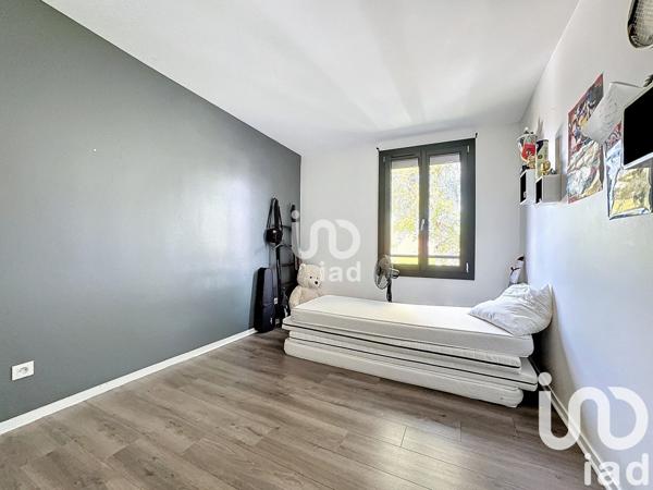 Maison 8 pièces de 228 m² à La Queue-en-Brie (94510)