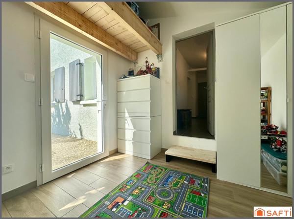 Jolie maison individuelle avec jardin et piscine