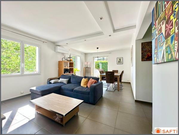 Jolie maison individuelle avec jardin et piscine