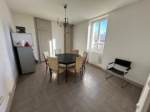 Local commercial · Location Montbonnot (38330) 93m²