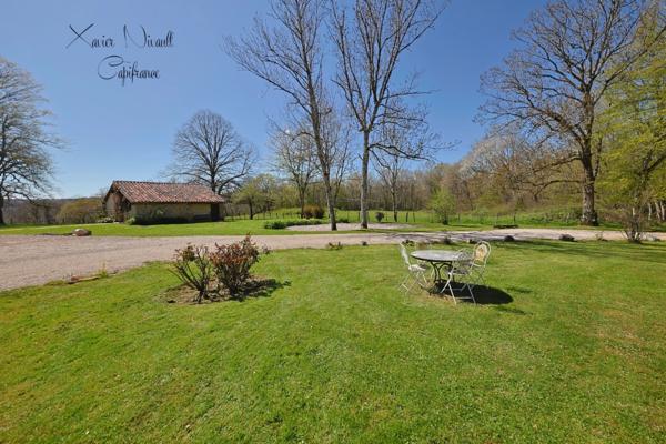 Maison à vendre 11 pièces proche de BOURG EN BRESSE (01)