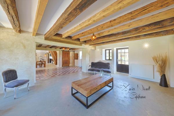 Maison à vendre 11 pièces proche de BOURG EN BRESSE (01)