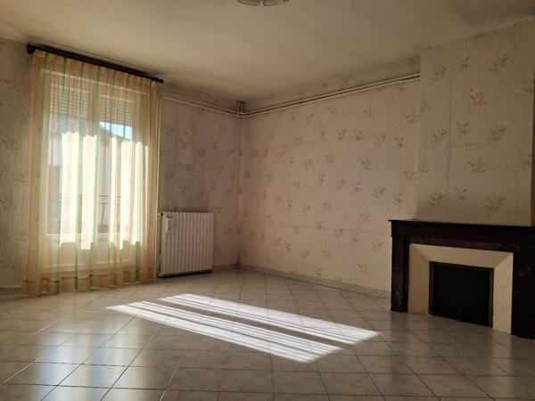 BEDARIEUX appartement spacieux avec terrasse et garage