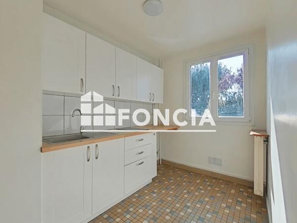 Location Studio 31.55 m² - ALLEE DES GUIGNIERS Coubron 93470