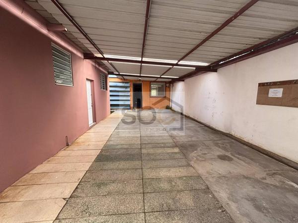Cayenne centre – Local professionnel climatisé 28 m² – Idéal profession libérale ou bureau