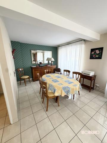 Appartement T3/4 lumineux avec garage attenant