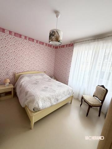 Appartement T3/4 lumineux avec garage attenant