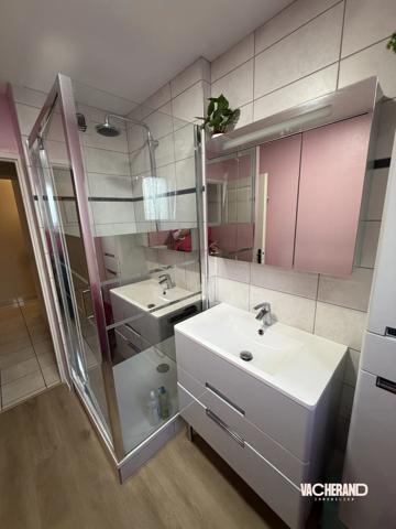 Appartement T3/4 lumineux avec garage attenant