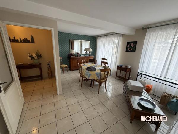 Appartement T3/4 lumineux avec garage attenant