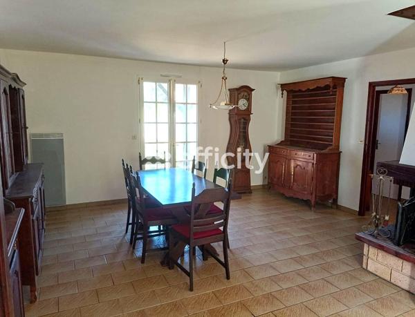 Maison
         4 pièces
        - 90 m² Exclusivité 238 000 € *