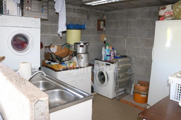 Maison à vendre QUIMPER (29) 4 chambres, 96 m2 sur terrain de 1156 m2 Sous sol complet