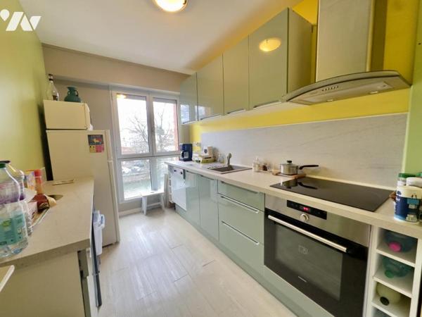 A VENDRE EN CENTRE VILLE : APPART T2 LUMINEUX BALCON AVEC VUE SUR LA SCARPE CAVE GARAGE