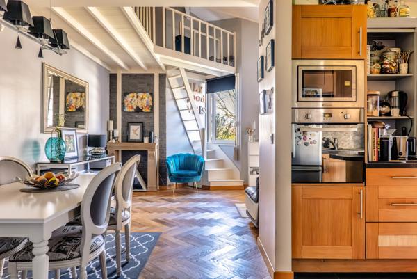 Duplex familial lumineux avec séjour Cathédrale – 102 m² – 4 chambres – Balcon – Box fermé 