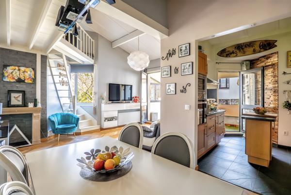 Duplex familial lumineux avec séjour Cathédrale – 102 m² – 4 chambres – Balcon – Box fermé 