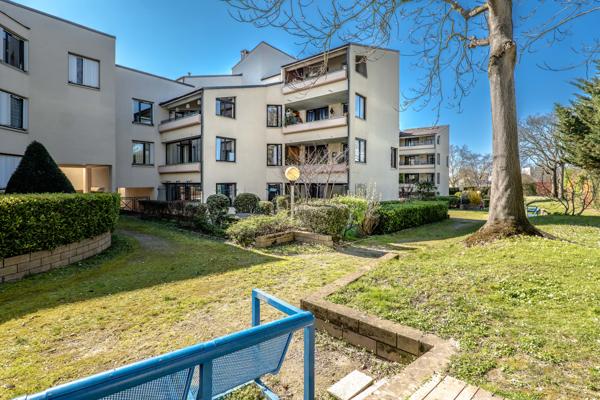 Duplex familial lumineux avec séjour Cathédrale – 102 m² – 4 chambres – Balcon – Box fermé 