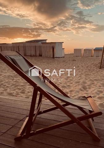 Emplacement N°1 pour ce Bar de  plage..