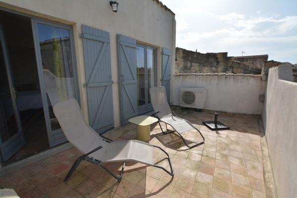 Demeure de charme au coeur de Sommières, Garage, jardinet, terrasse