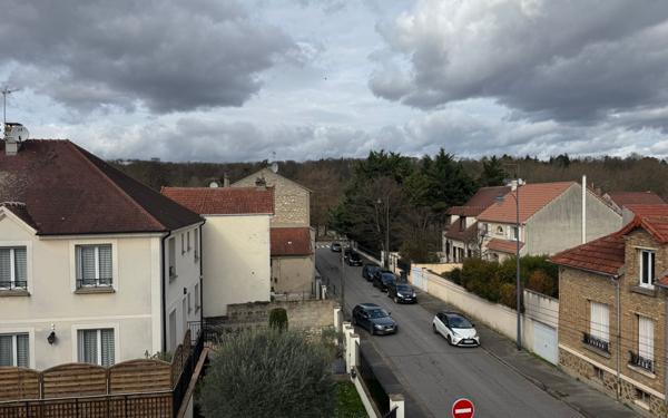 Appartement à louer    2 pièces •  Maisons-Alfort