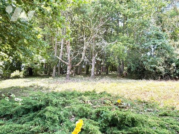 VALLEE DE L’EURE, AU CALME  PROCHE CENTRE BOURG
CONSTRUCTION TRADI SUR S/SOL 5 PIECES 111m² HAB.